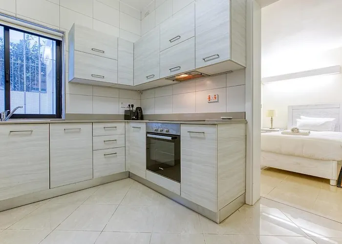 Qawra Seafront With Large Front Terrace * St. Paul's Bay