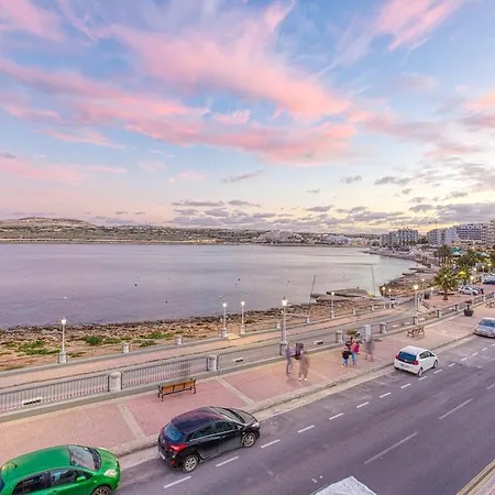 Apartment Qawra Seafront With Large Front Terrace St. Paul's Bay